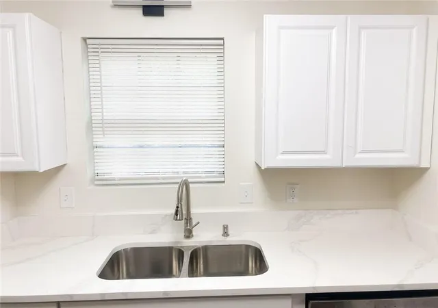 4th image of 7010 Oakhill Cir, Austell, GA 30168 | MLS# 7778253