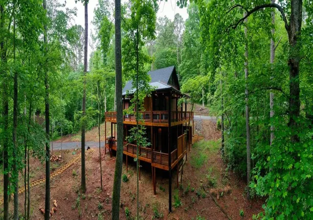 2nd image of 681 Catawba Cir, Ellijay, GA 30540 | MLS# 7826528