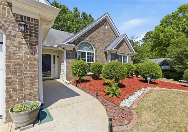 Homes for sale in Lithonia, GA | 2618 Hillvale Cove Way, Lithonia, GA 30058 | MLS# 7755273