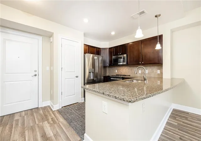 3rd image of 200 River Vista Dr #506, Atlanta, GA 30339 | MLS# 7802753