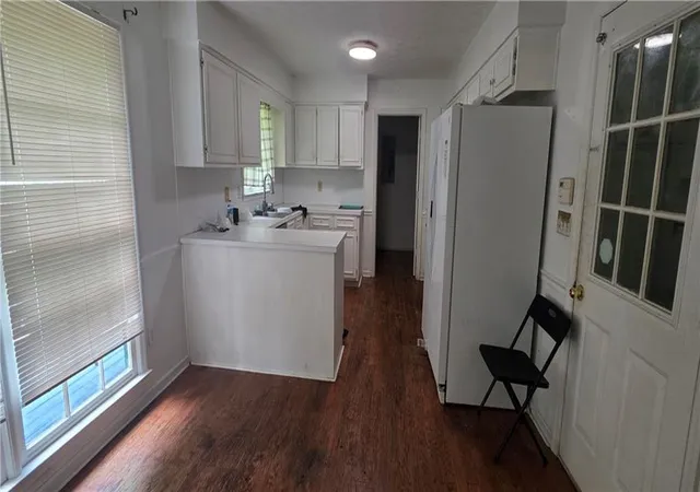 Photo 3 of Single family home for sale at 318 Brookstone Dr, La Grange, GA 30241 | MLS# 7784498 | Listing updated on 2026-09-08