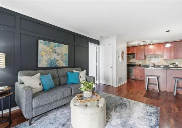 Photo 4 of Condo for sale at 2657 Lenox Rd NE #E68, Atlanta, GA 30324 | MLS# 7721932 | Listing updated on 2026-08-16