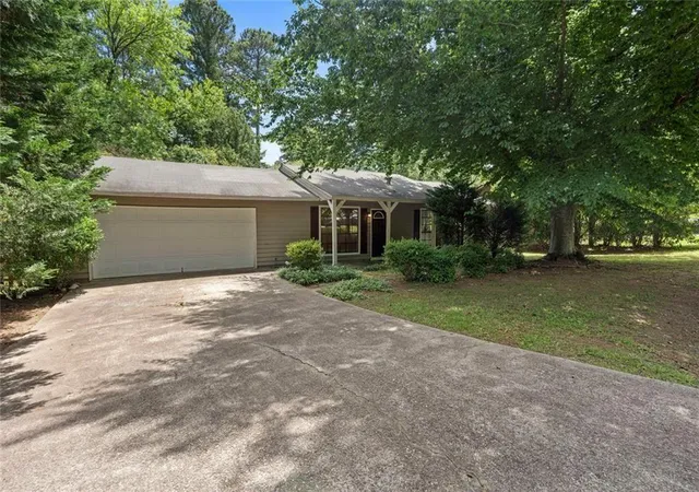 Homes for sale in Riverdale, GA | 540 Hamlin Tr, Riverdale, GA 30274 | MLS# 7794469