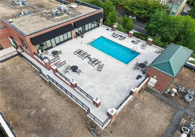 2nd image of 6105 Blue Stone Rd, Sandy Springs, GA 30328