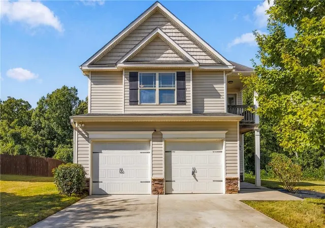 Photo 1 of Single family home for sale at 7113 Creeksong Dr, Douglasville, GA 30134 | MLS# 7846307 | Listing updated on 2026-10-23