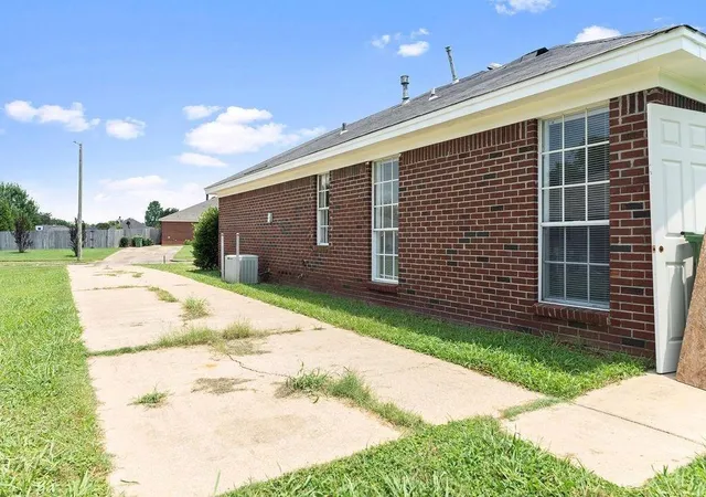 Photo 3 of Single family home for sale at 6001 Paigefield Ct, Montgomery, AL 36116 | MLS# 7802563 | Listing updated on 2026-08-15