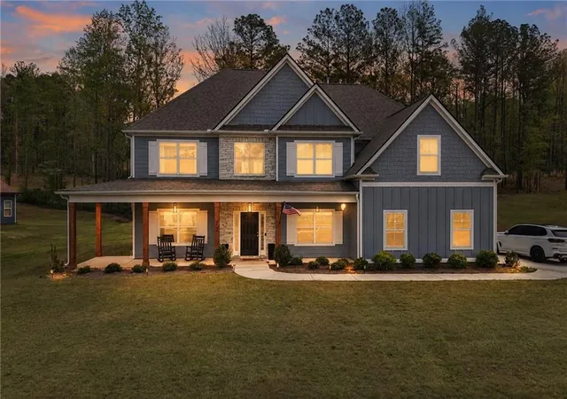 1st image of 72 Sanders Xing, Newnan, GA 30263 | MLS# 7748151