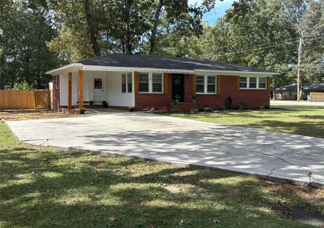 1st image of 2 Sandy Beach Ter, Rome, GA 30165 | MLS# 7788340