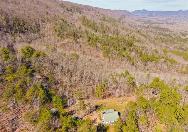 Homes for sale in Sugar Valley, GA | 571 Deerfield Lane, Sugar Valley, GA 30746 | MLS# 7791817