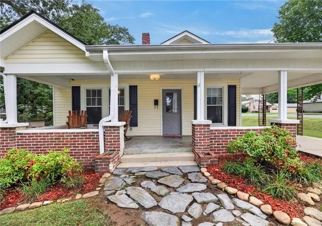 Single family home for sale at 303 Bluff St, Rockmart, GA 30153 | MLS# 7850076