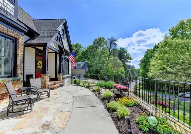 Photo 2 of Sale Pending at 10 Cavender Run, Dahlonega, GA 30533 | MLS# 7765943 | Listing updated on 2026-09-01