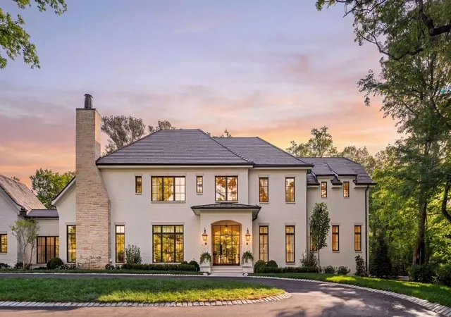 90th image of 4881 Powers Ferry Rd, Sandy Springs, GA 30327 | MLS# 7800020
