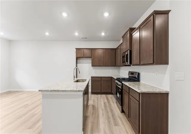 Photo 3 of Sale Pending at 47 Primrose Dr, Dallas, GA 30132 | MLS# 7776595 | Listing updated on 2026-06-24