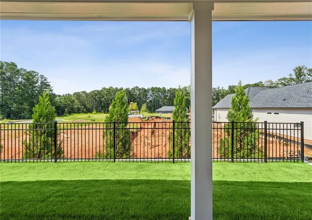 Photo 3 of Sale Pending at 275 Strawberry Ln, Woodstock, GA 30189 | MLS# 7808954 | Listing updated on 2026-08-30