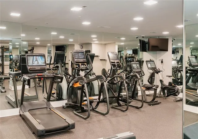 2nd image of 800 Peachtree St Ne, Atlanta, GA 30308