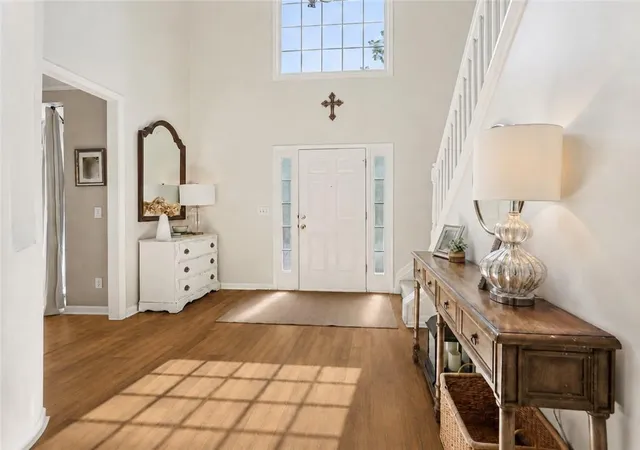 Photo 3 of Sale Pending at 605 Silverberry Ln, Sugar Hill, GA 30518 | MLS# 7806541 | Listing updated on 2026-10-11