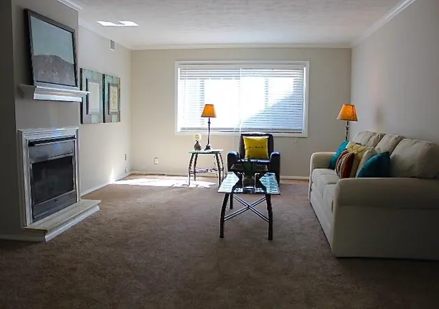 Condominium at 115 Biscayne Dr Nw #D2, Atlanta, GA 30309 | MLS# 5508364 | | Sold on 2015-05-29