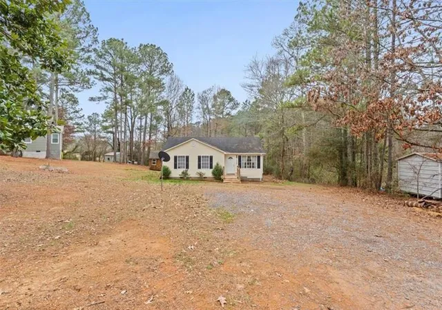 3rd image of 221 Hardin Rd Sw, Plainville, GA 30733 | MLS# 7806776