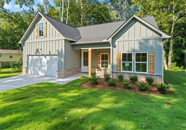 Photo 4 of Single family home for sale at 105 Carrollton St, Temple, GA 30179 | MLS# 7830167 | Listing updated on 2026-09-01