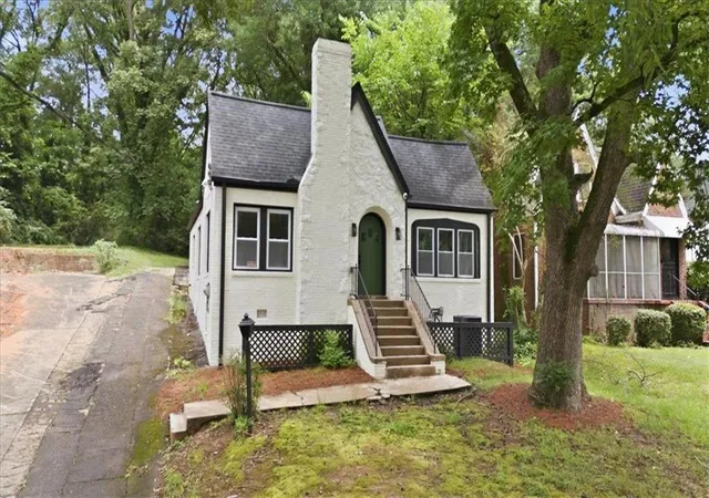 3rd image of 1207 Martin Luther King Jr Dr Sw, Atlanta, GA 30314 | MLS# 7812114