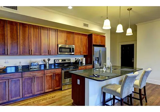 Condominium at 943 N Ormewood Park Dr Se #401, Atlanta, GA 30316 | MLS# 5331544 | | Sold on 2014-09-29