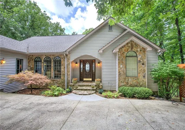 4th image of 300 Sassafras Mountain Trl, Jasper, GA 30143 | MLS# 7803201