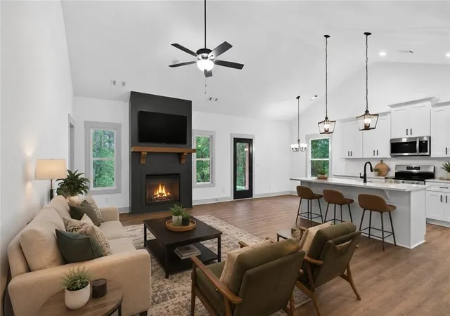 4th image of 391 Relay Rd, Silver Creek, GA 30173 | MLS# 7812952
