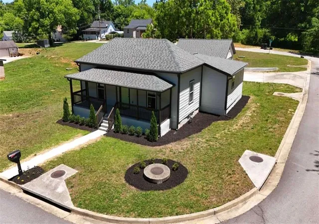 2nd image of 1737 Yellow St, Conyers, GA 30012 | MLS# 7808031