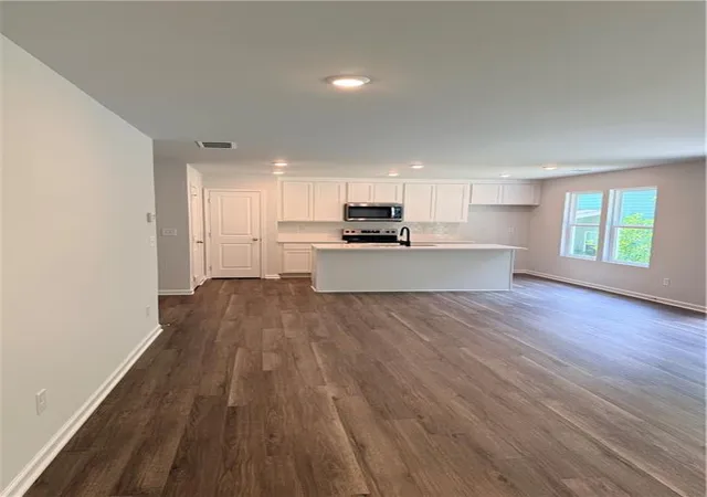 5th image of 1100 Wedgewood Dr Nw, Atlanta, GA 30318 | MLS# 7670289