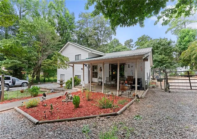 image of 280 Strickland Rd, Alpharetta, GA 30004 | MLS# 7809528
