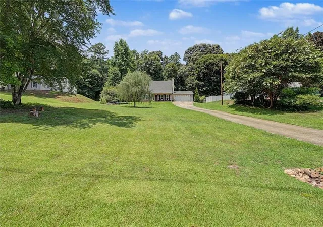 Photo 4 of Single family home for sale at 1516 Willow Gate Way, Auburn, GA 30011 | MLS# 7807078 | Listing updated on 2026-08-25