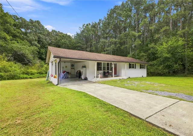 Photo 2 of Single family home for sale at 584 Church Rd Sw, Calhoun, GA 30701 | MLS# 7830384 | Listing updated on 2026-09-02