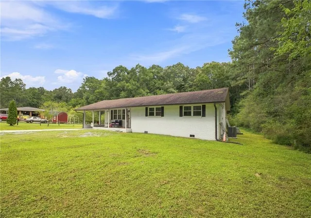 Photo 3 of Single family home for sale at 584 Church Rd Sw, Calhoun, GA 30701 | MLS# 7830384 | Listing updated on 2026-09-02