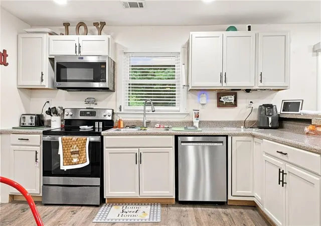 Photo 3 of Single family home for sale at 584 Church Rd SW, Calhoun, GA 30701 | MLS# 7830384 | Listing updated on 2026-09-02
