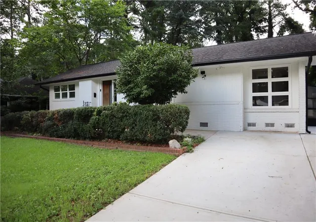 1st image of 1988 Brewer Blvd Sw, Atlanta, GA 30310 | MLS# 7815057