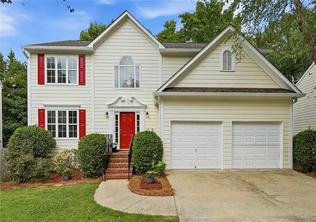 Photo 1 of Single family home for sale at 1255 Winthrope Chase Dr, Alpharetta, GA 30009 | MLS# 7804572 | Listing updated on 2026-10-02