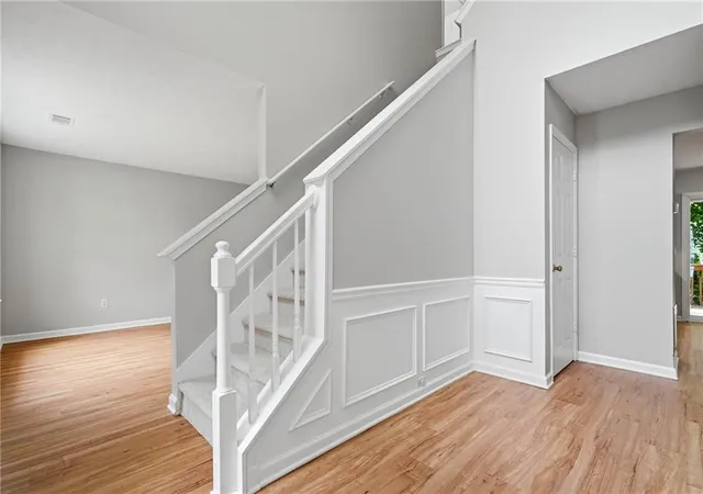 Photo 3 of Single family home for sale at 1255 Winthrope Chase Dr, Alpharetta, GA 30009 | MLS# 7804572 | Listing updated on 2026-10-02