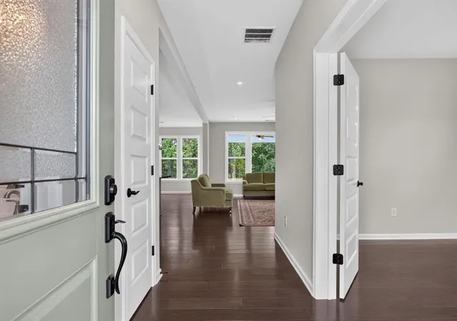Photo 4 of Single family home for sale at 180 Pickens Blf Ln, Hiram, GA 30141 | MLS# 7817001 | Listing updated on 2026-09-03