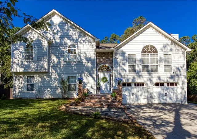 Photo 1 of Sale Pending at 207 Bennett Farms Trl, Acworth, GA 30102 | MLS# 7840354 | Listing updated on 2026-10-29