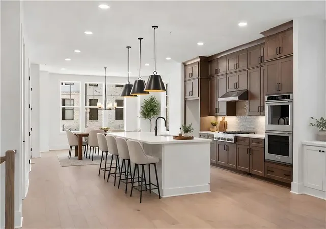 Photo 3 of Townhouse for sale at 2248 Crestview Dr Ne #33, Brookhaven, GA 30319 | MLS# 7815577 | Listing updated on 2026-10-03