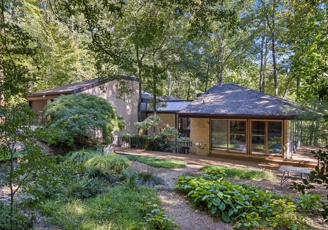 Photo 1 of Single family home for sale at 114 River Park Dr, Sandy Springs, GA 30328 | MLS# 7803851 | Listing updated on 2026-10-25