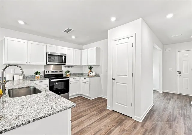 2nd image of 552 Pemberton St, Kingston, GA 30145 | MLS# 7822109