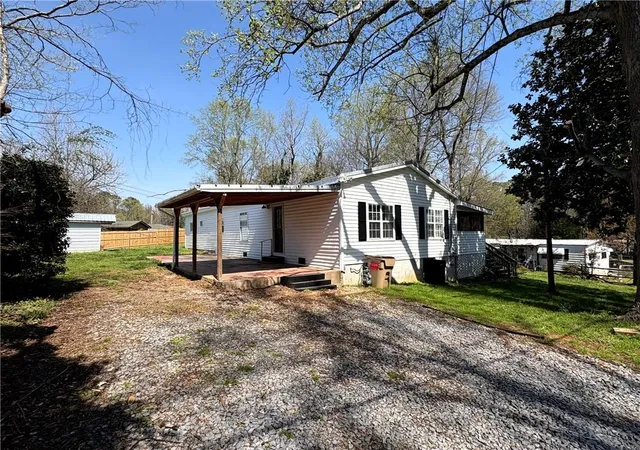 1st image of 440 Cherry St Se, Acworth, GA 30102 | MLS# 7739200