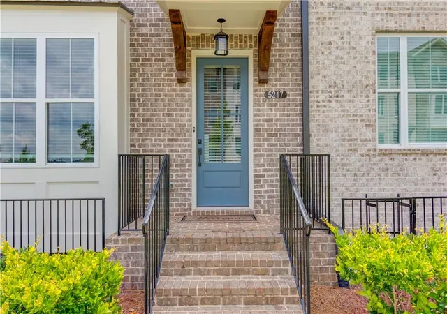 3rd image of 5217 Riden Ct, Buford, GA 30518 | MLS# 7804174