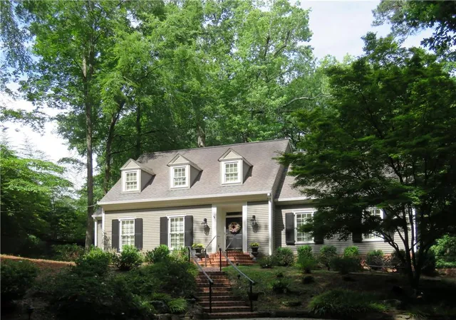 2nd image of 4464 Woodland Brook Dr Se, Atlanta, GA 30339 | MLS# 7796661