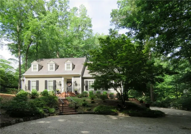3rd image of 4464 Woodland Brook Dr Se, Atlanta, GA 30339 | MLS# 7796661