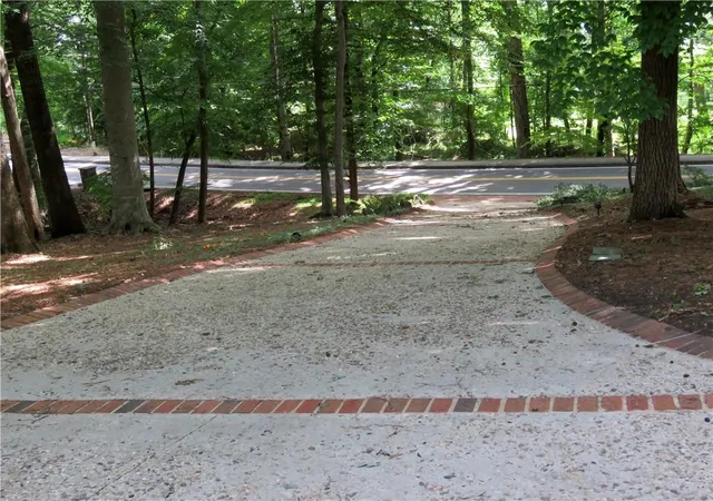 4th image of 4464 Woodland Brook Dr Se, Atlanta, GA 30339 | MLS# 7796661