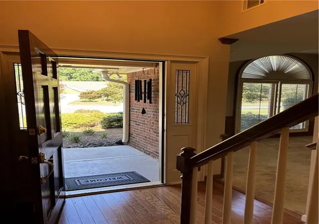 Photo 4 of Townhouse for sale at 640 Brickleberry Ct, Roswell, GA 30075 | MLS# 7826155 | Listing updated on 2026-09-13