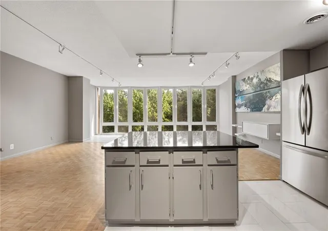 5th image of 3060 Pharr Ct N, Atlanta, GA 30305