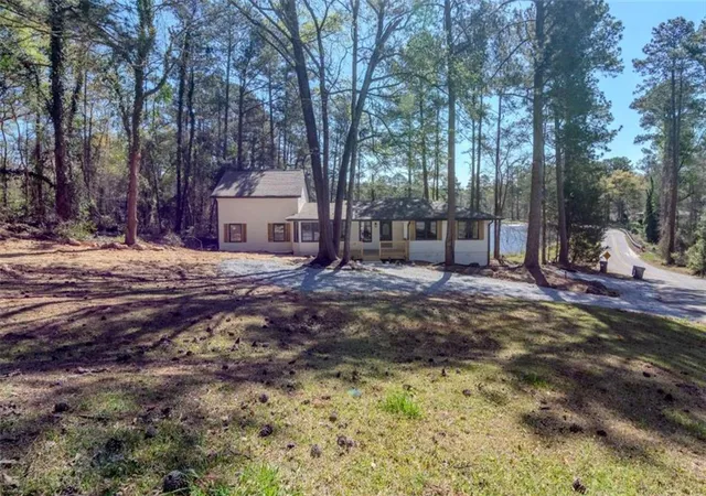 Photo 3 of Single family home for sale at 2541 Winding Lake Trl, Conyers, GA 30012 | MLS# 7814441 | Listing updated on 2026-08-20